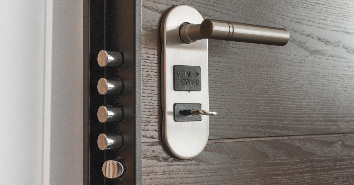 locksmith service technician — Garden City Locksmith Services